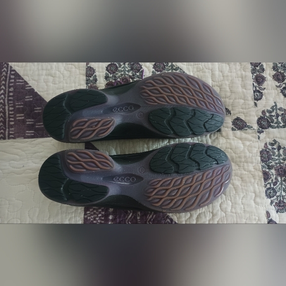 Ecco Biom Women's Sneakers Size US 9 EU 40 Black Purple Athletic Casual Shoes - Picture 11 of 12